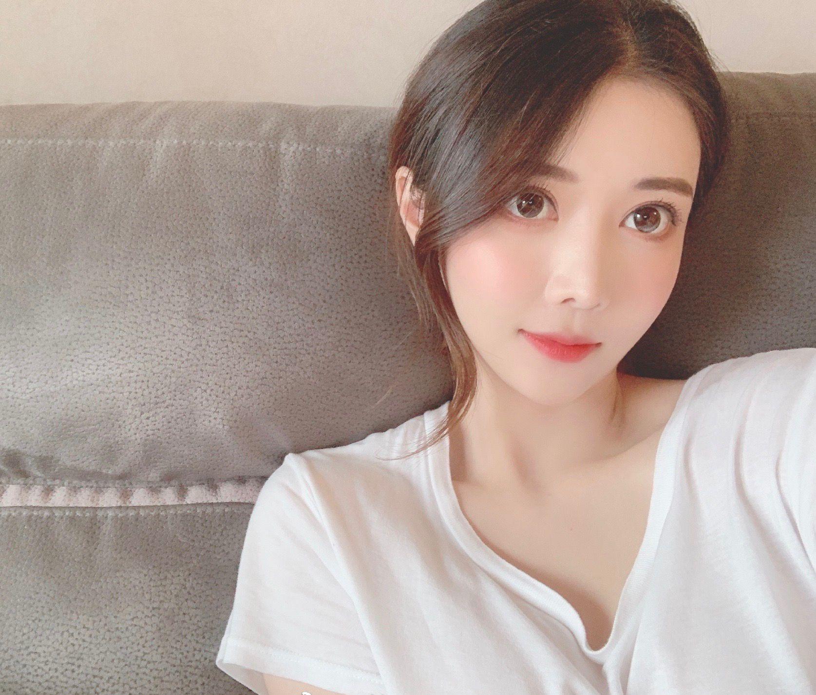[陕西-西安]陕西风骚小嫩妹身材颜值极品 巨紧的