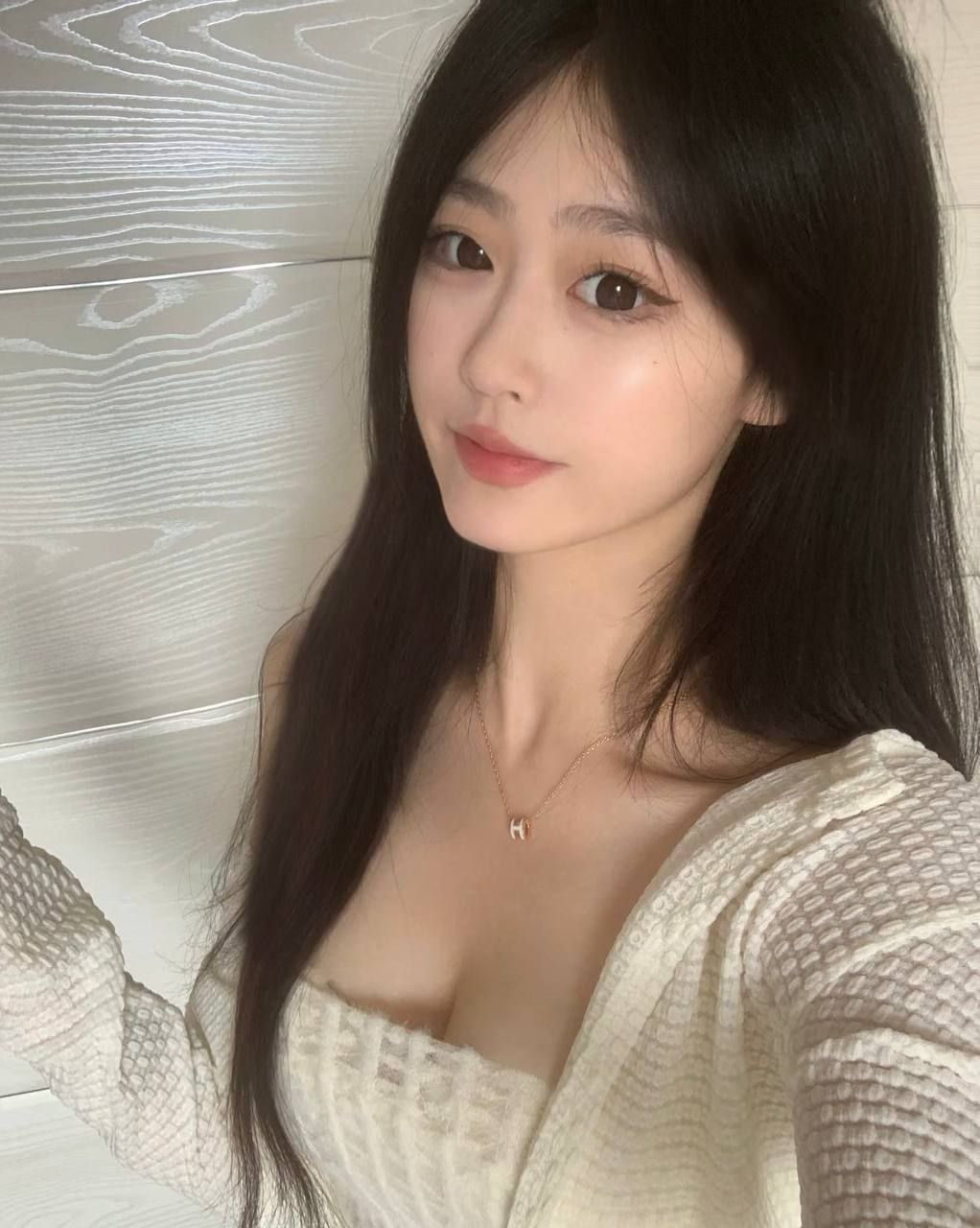 [广东-广州]广东娇小大奶翘臂妹妹